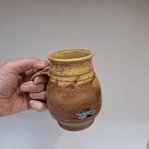 Click to view detail for #250506 Mug, Wheat/Brown $19